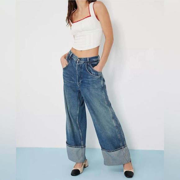 We The Free Final Countdown Cuffed Low-Rise Jeans - Picture 2 of 9